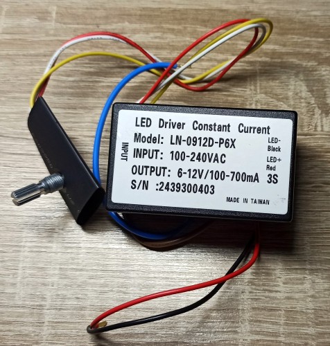 LED DRIVER LN-0912D-P6X 100-240V.JPG